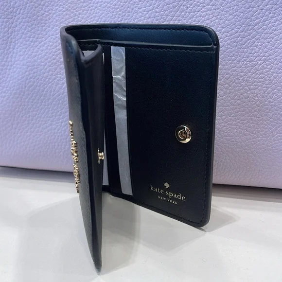 Kate Spade Madison Small Bifold Wallet
Black
NWT - Picture 3 of 16